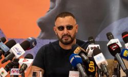 السقا يؤكد انفصاله عن زوجته